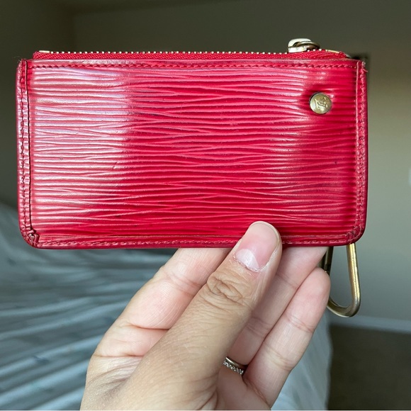 Louis Vuitton Red Epi Key Cles - Picture 4 of 16